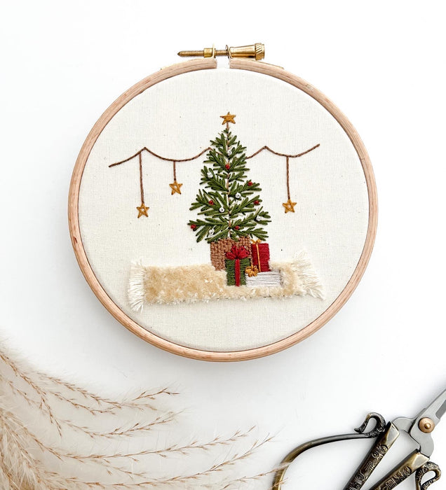 Cosy Christmas Embroidery Pattern with Instructions || Digital Download